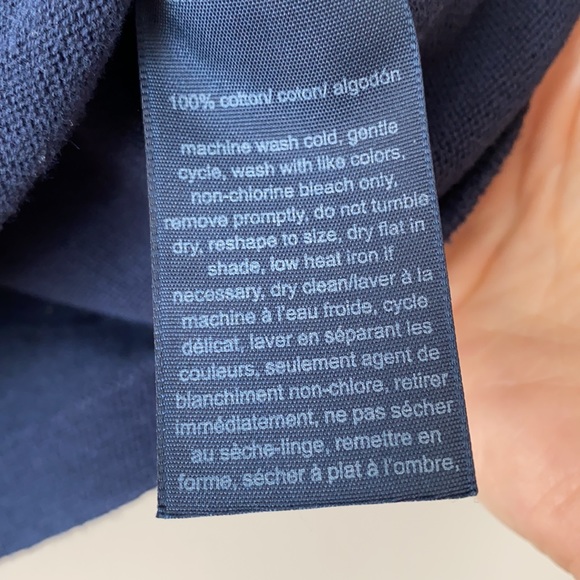 🌟Host Pick🌟Tommy Hilfiger Rainbow Striped Sleeve Sweater - Picture 8 of 8